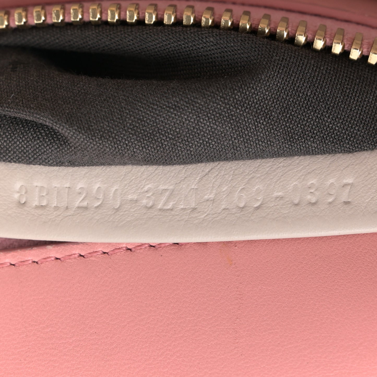 Vitello Seta Shiny Nappa Medium Peekaboo Iconic Satchel Grigio Polvere Bois de Rose
