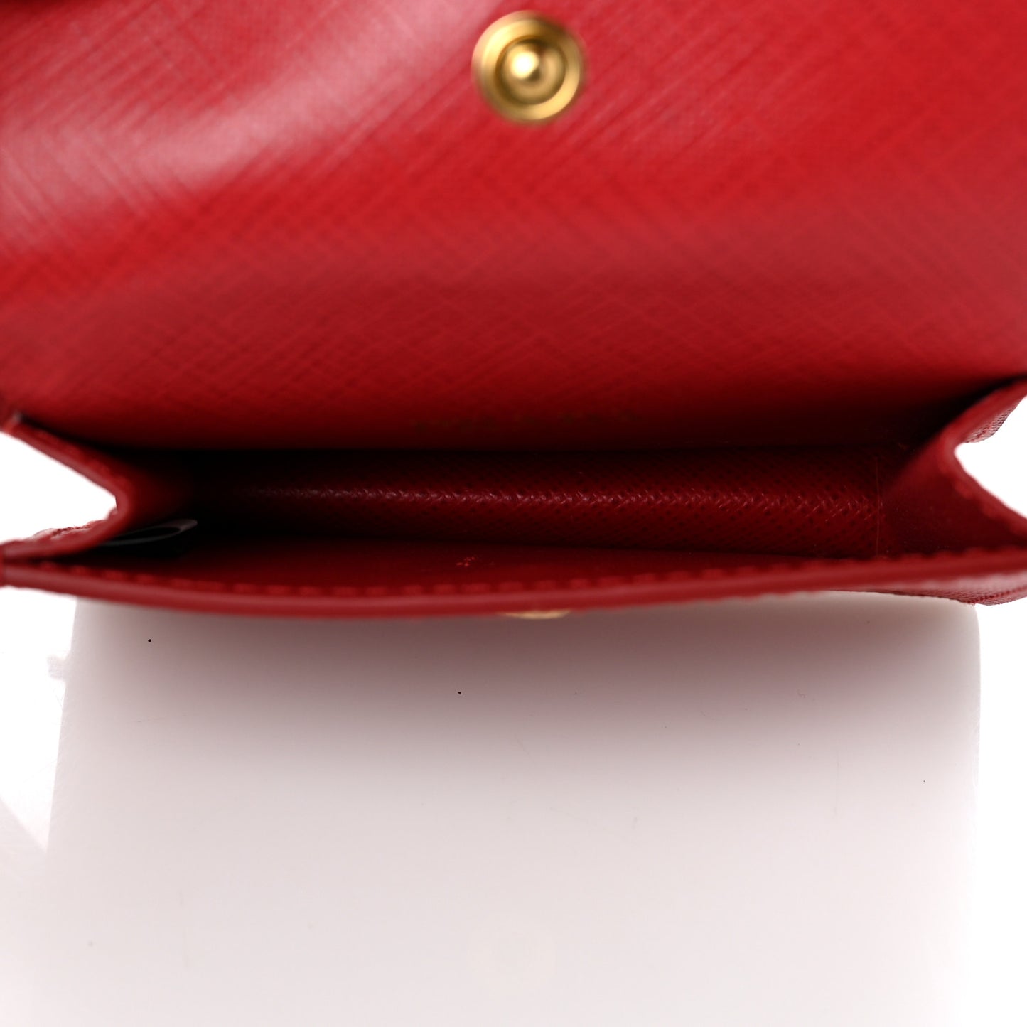 Saffiano Triangle Trick with Charm Key Chain Fuoco