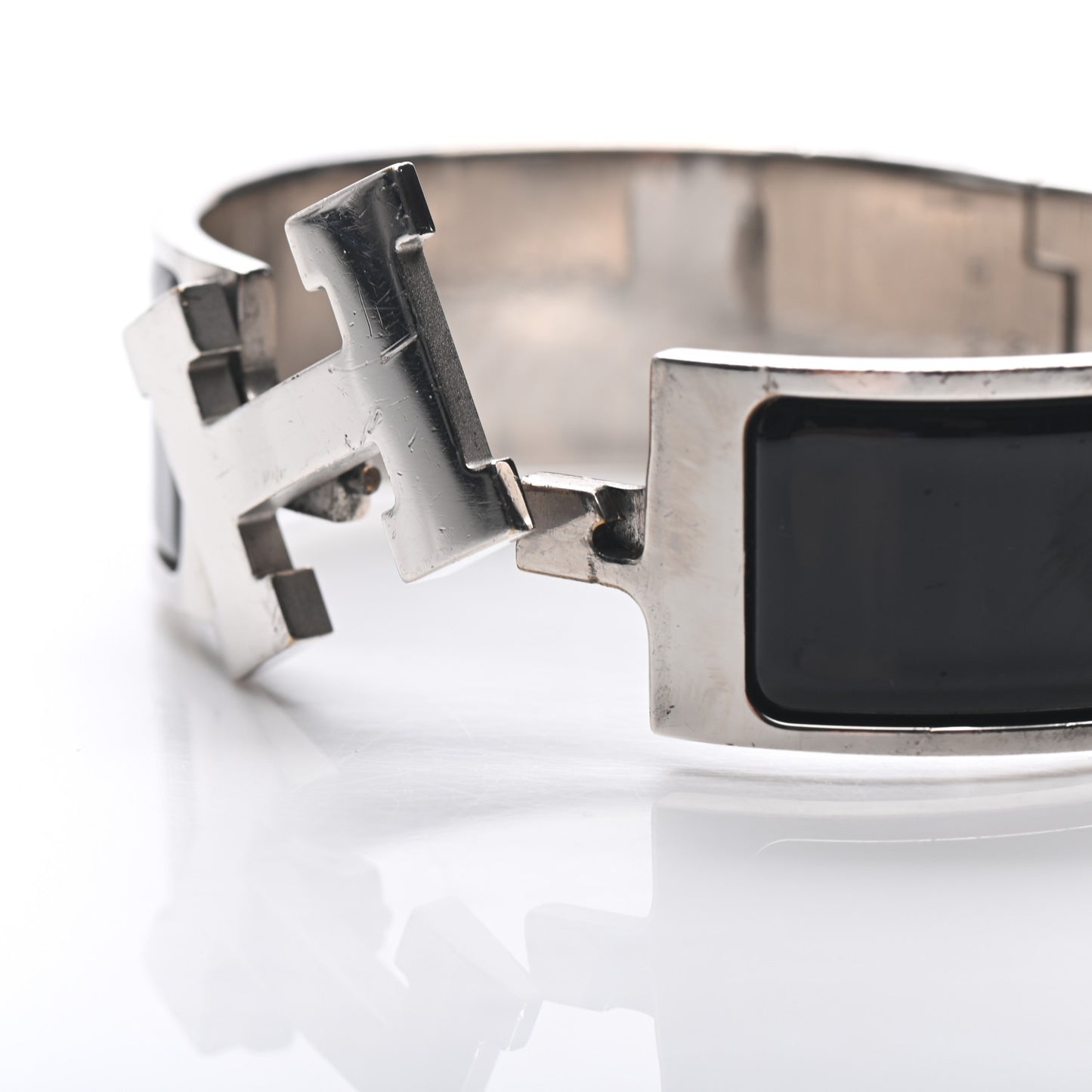 Enamel Wide Clic Clac H Bracelet PM Black