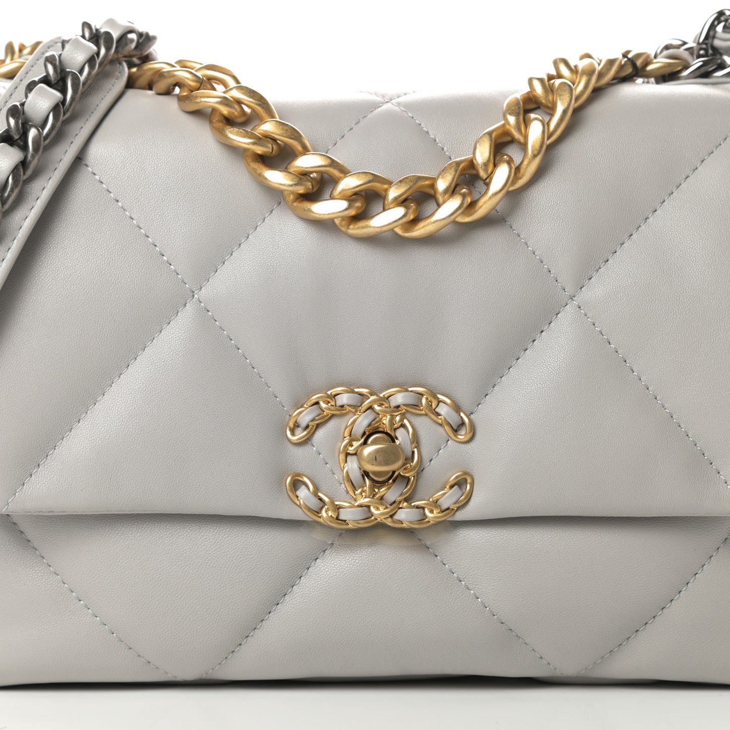Lambskin Quilted Medium Chanel 19 Flap Grey
