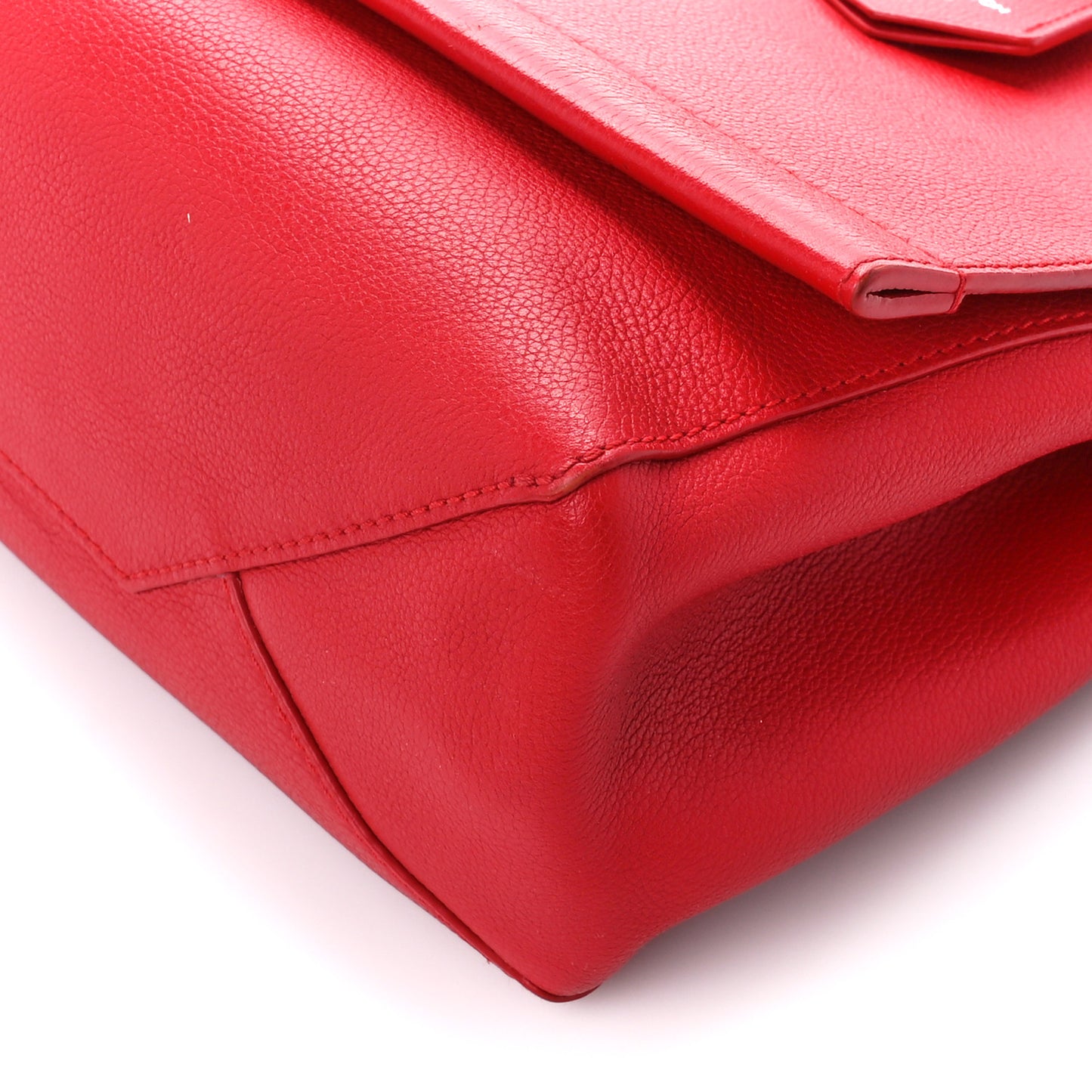 Soft Calfskin Lockme II Top Handle Rubis