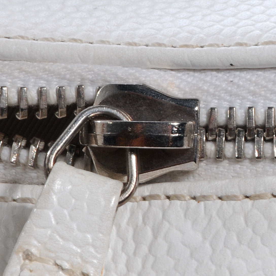 Chanel Caviar CC Hobo White 9 of 10