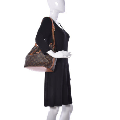 Louis Vuitton Monogram Petit Noe 2 of 27