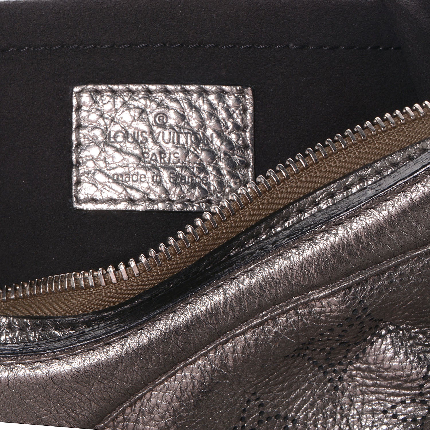 Louis Vuitton Mahina XS Bronze 6 of 7