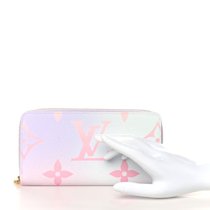 Louis Vuitton Monogram Giant Spring In The City Zippy Wallet Sunrise Pastel 2 of 8