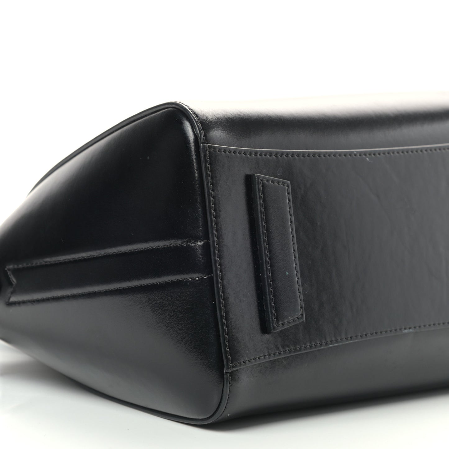 Shiny Lord Calfskin Small Antigona Black