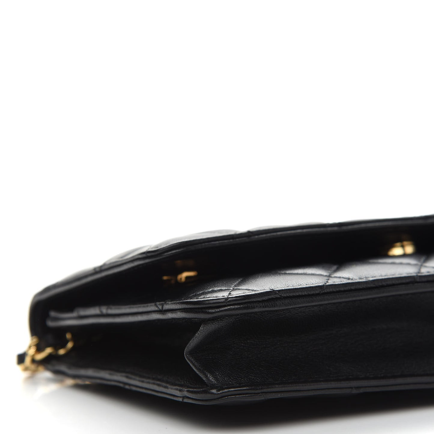 Lambskin Quilted Wallet On Chain WOC Black