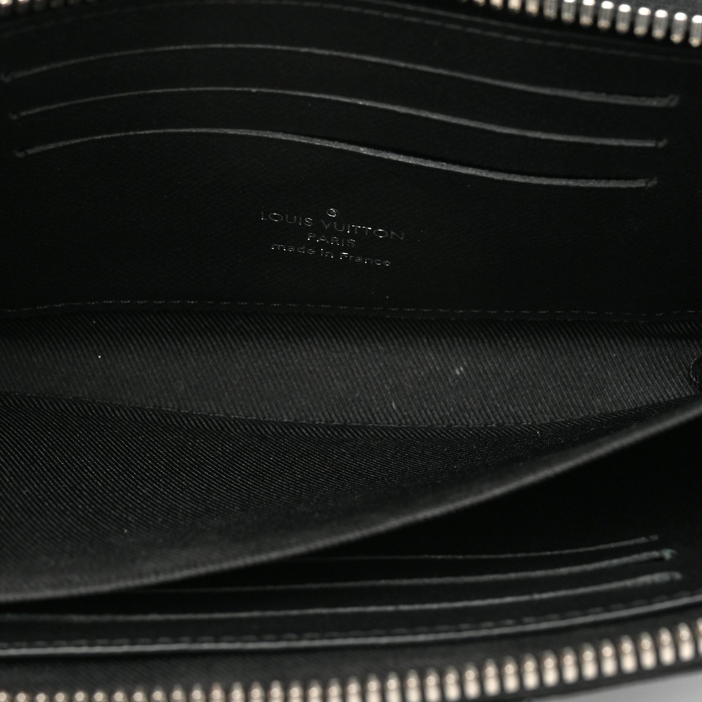 Damier Graphite Alpha Wearable Wallet