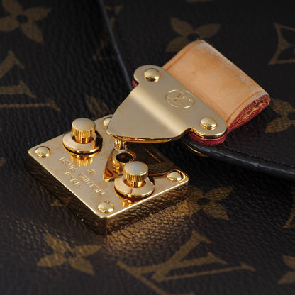Louis Vuitton Monogram Metis 7 of 10