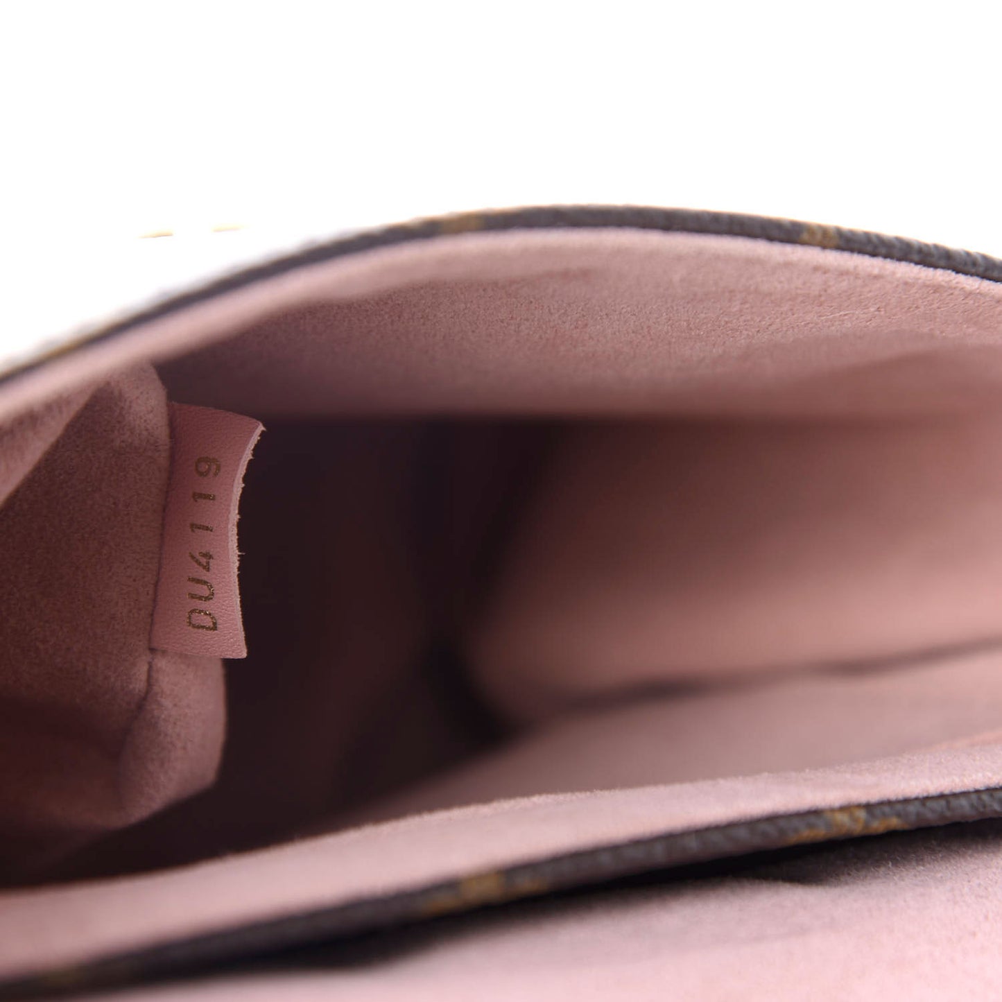 Monogram Locky BB Rose Poudre