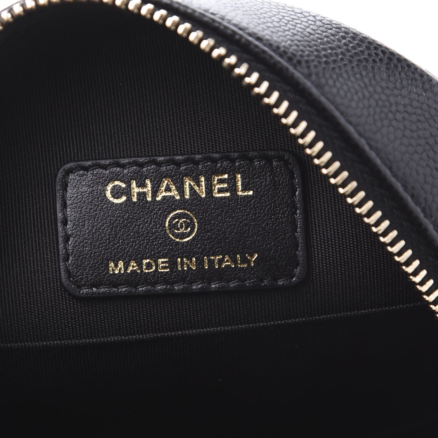 Caviar Quilted French New Wave Round Clutch With Chain Black