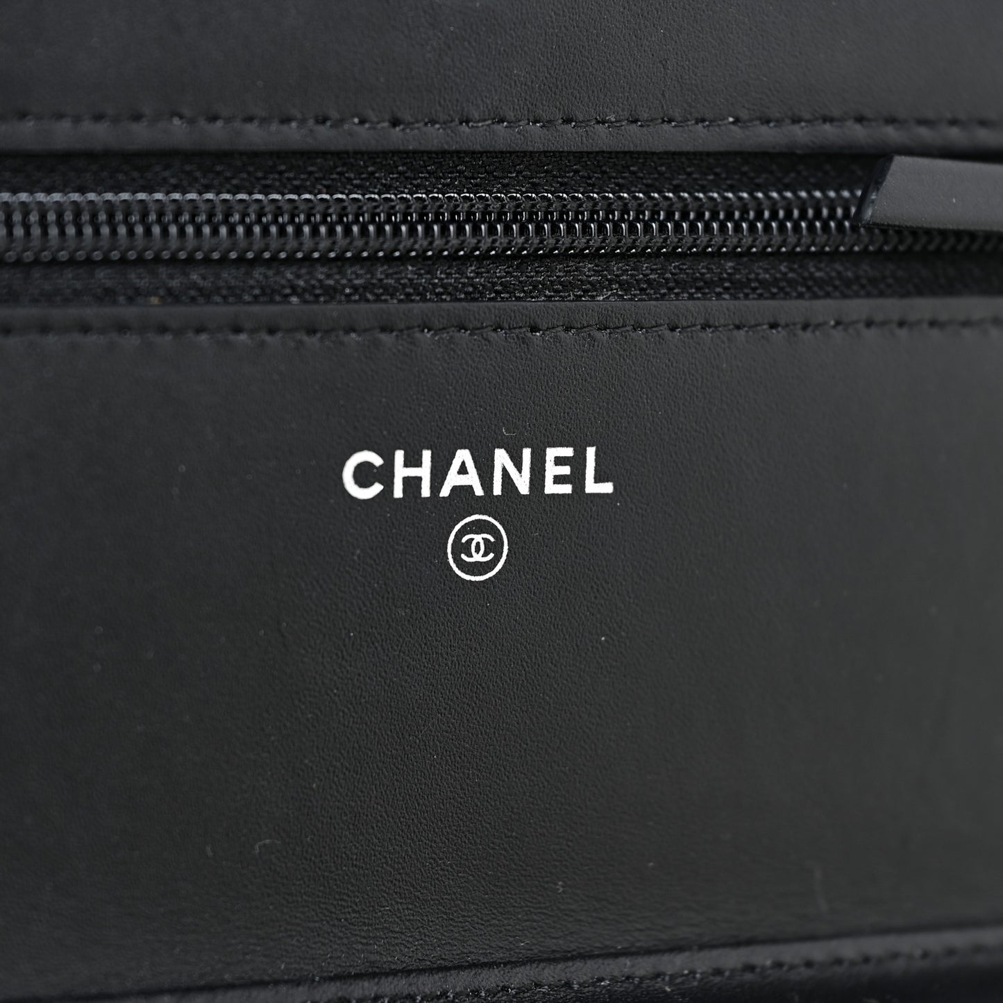 Jersey Quilted Reissue Wallet On Chain WOC Black