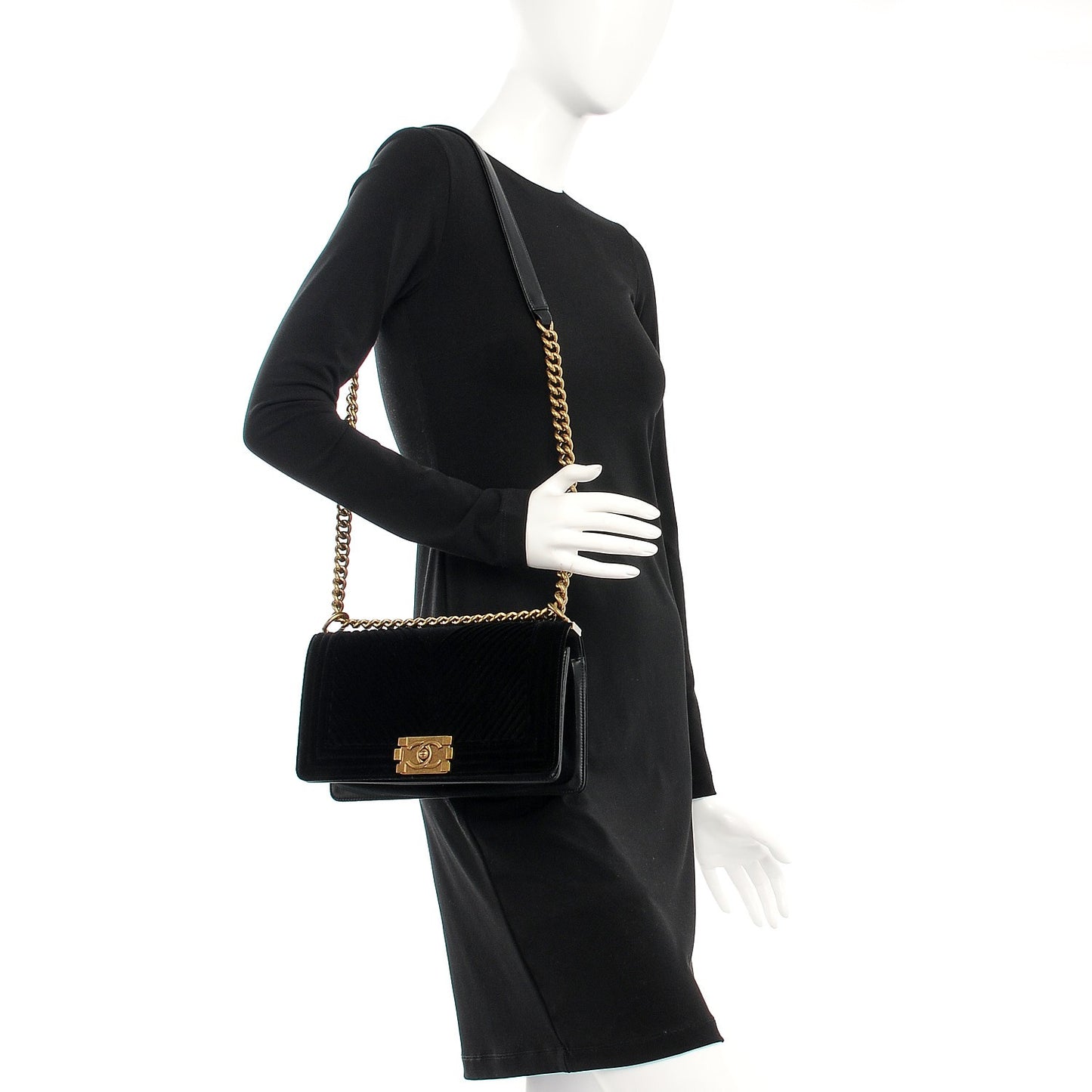 Velvet Chevron Medium Boy Flap Black