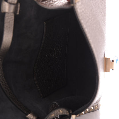 Valentino Garavani Metallic Pebbled Calfskin Medium Rockstud Flip Lock Crossbody Bag Sasso 5 of 8
