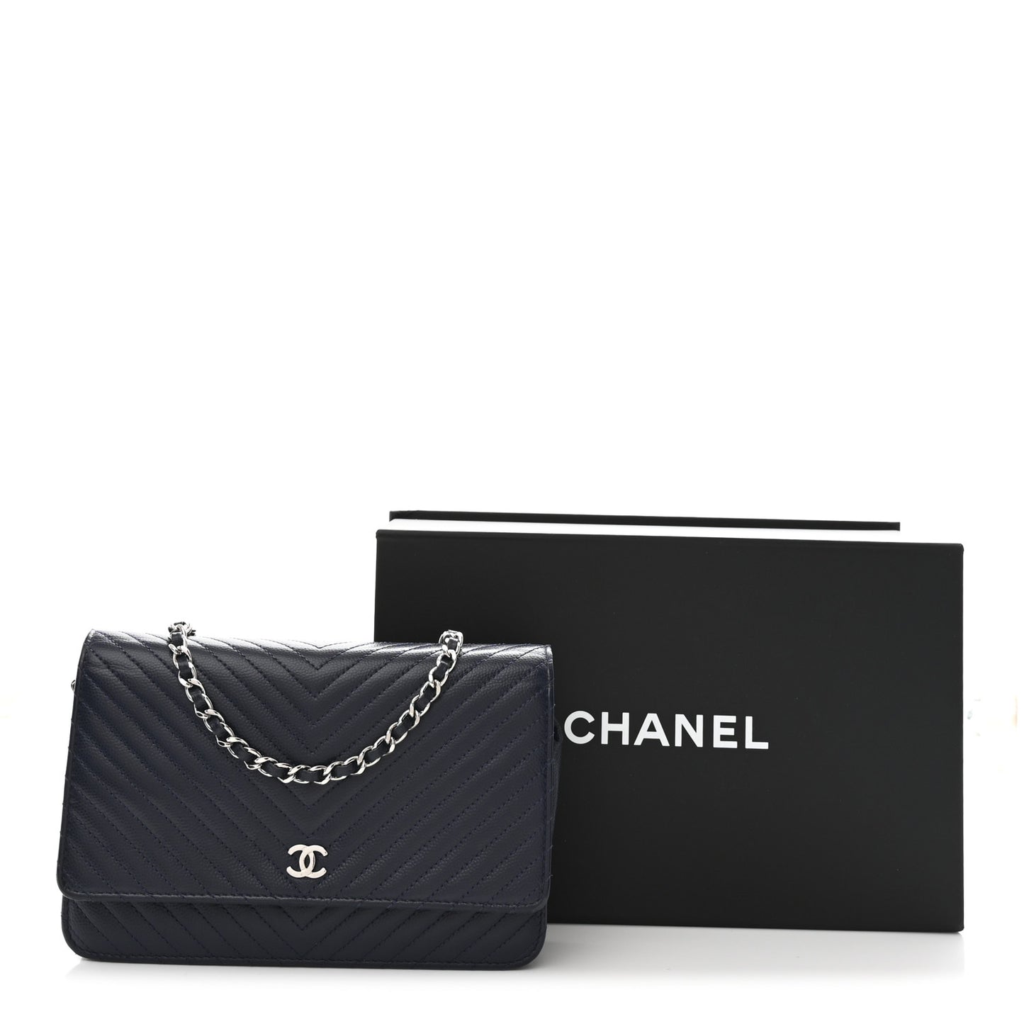 Caviar Chevron Quilted Wallet On Chain WOC Navy