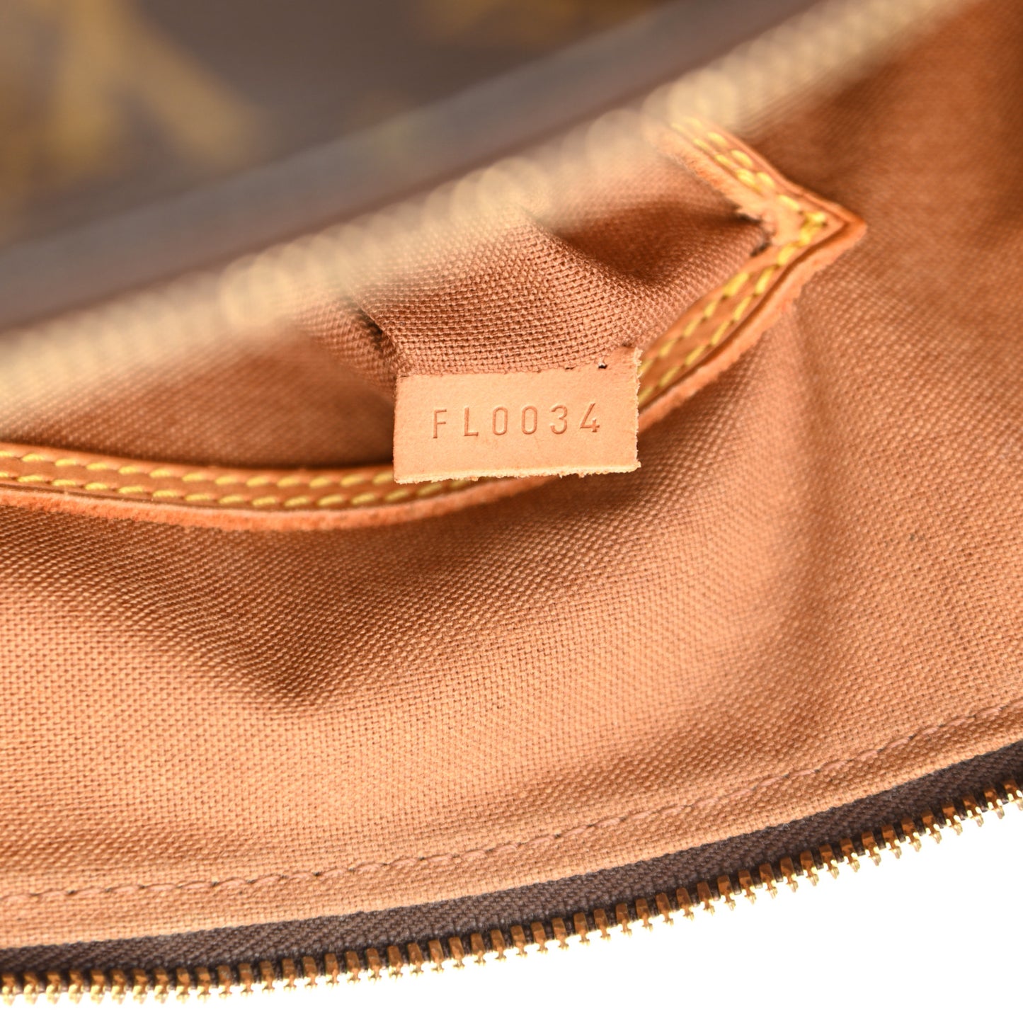 Monogram Alma MM