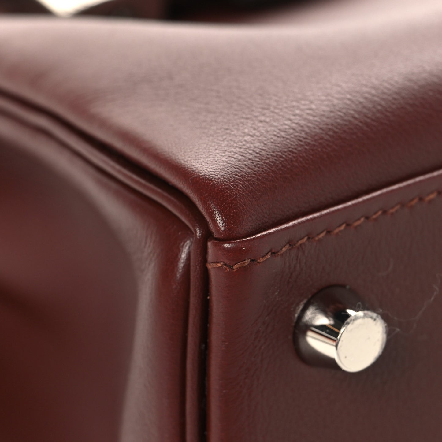 Cheri Calfskin Kelly Retourne 25 Terre