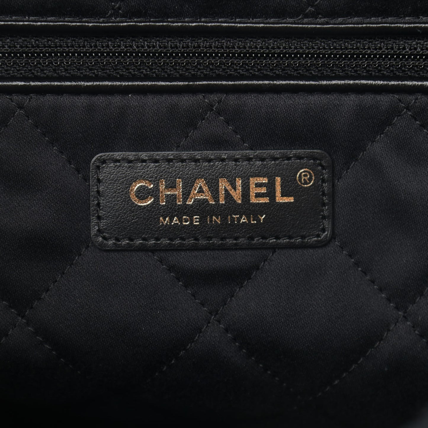 Shiny Calfskin Quilted Small Chanel 22 Black