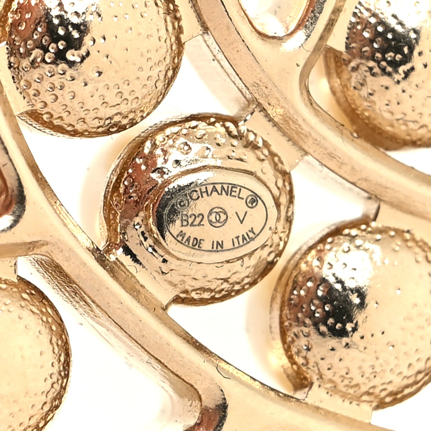 Pearl CC Brooch Light Gold