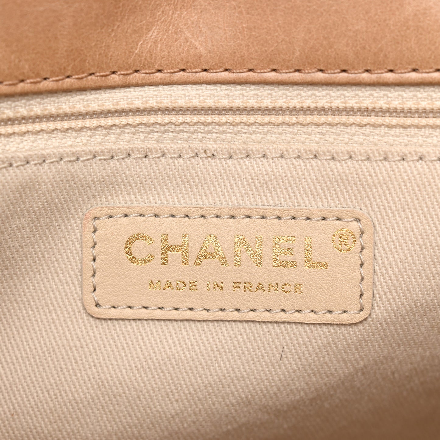Glazed Calfskin Quilted Medium Bubble CC Flap Beige