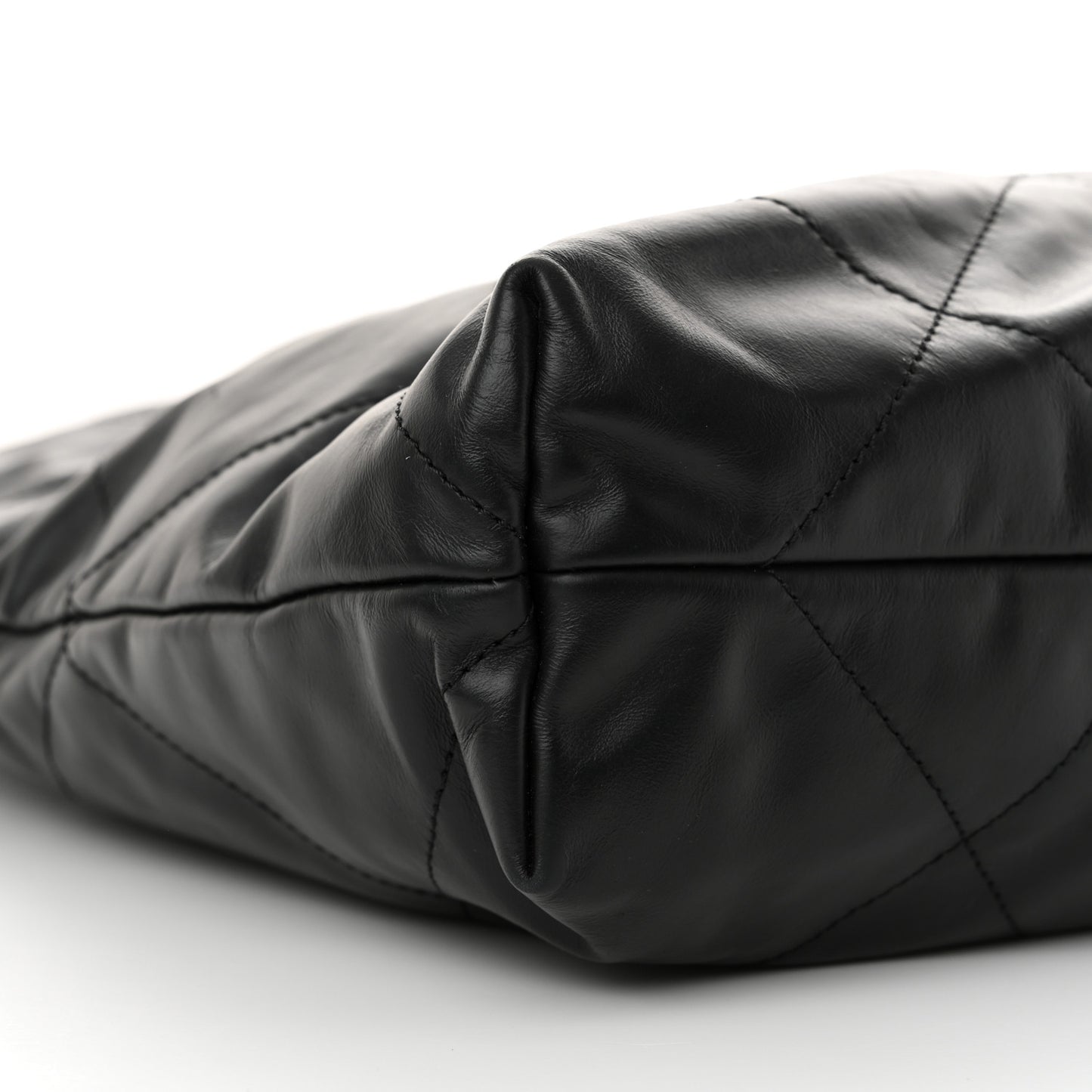 Calfskin Quilted Chanel 22 Black