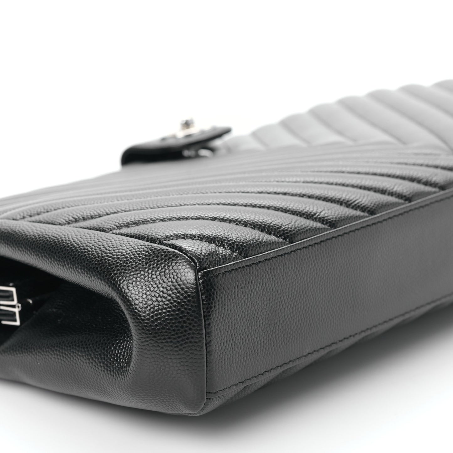 Caviar Chevron Quilted Framed Clutch Black
