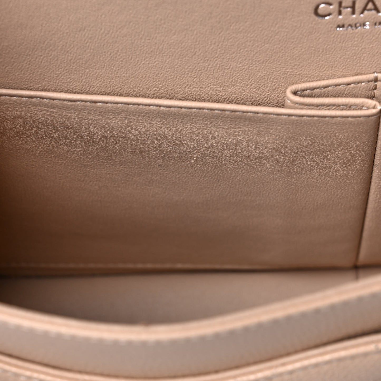 Caviar Quilted Jumbo Double Flap Beige Clair