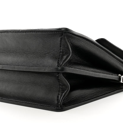 Louis Vuitton Reverse Monogram Giant Dauphine MM 9 of 13