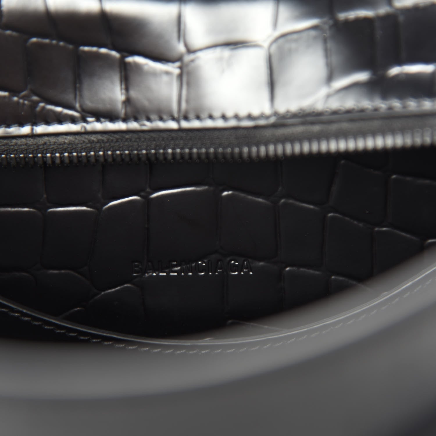 Balenciaga Semi Shiny Calfskin Crocodile Embossed Neo Classic Black Hardware S City Black 9 of 12