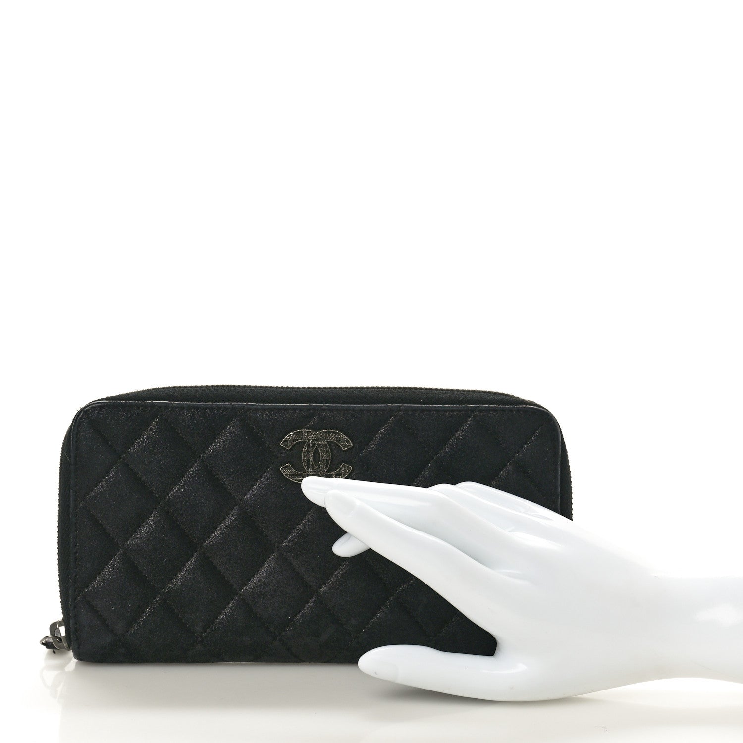 Chanel Iridescent Lambskin Quilted CC Long Zipped Wallet Black 2 of 8