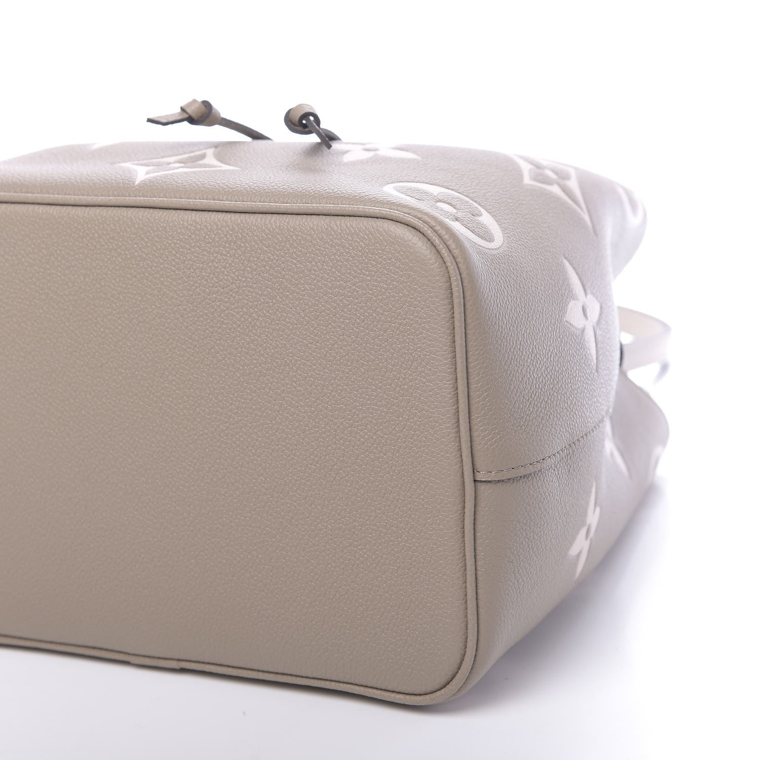 Louis Vuitton Empreinte Monogram Giant Neonoe MM Tourterelle Creme 11 of 11