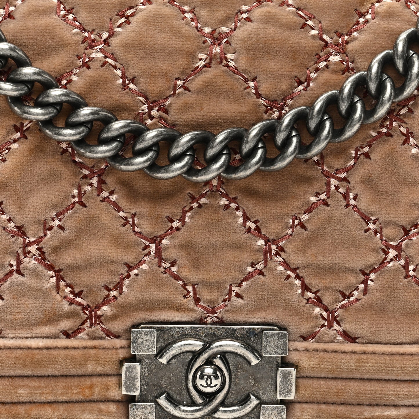 Velvet Tweed Quilted Medium Boy Flap Beige