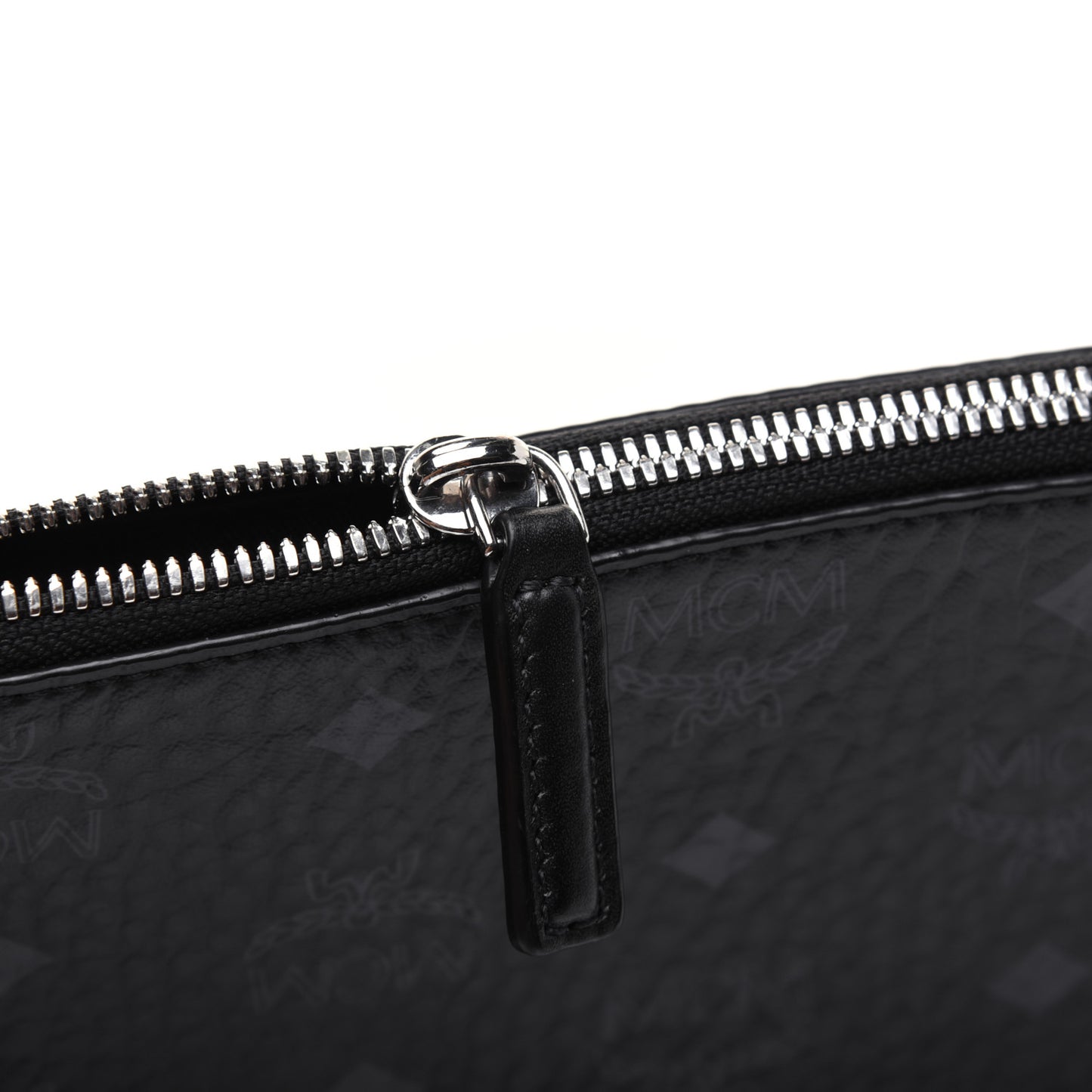 Visetos Medium Crossbody Pouch Black