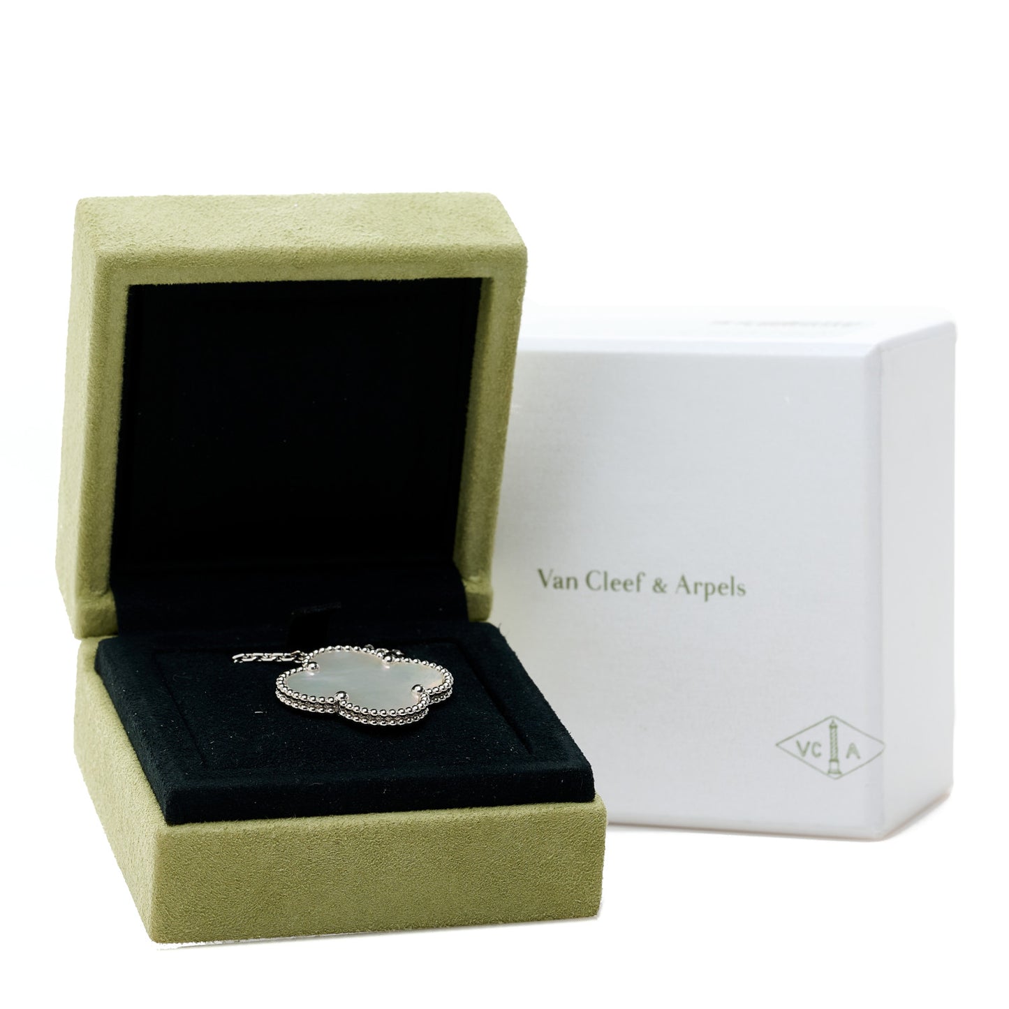 18K White Gold Mother of Pearl Magic Alhambra Pendant Necklace