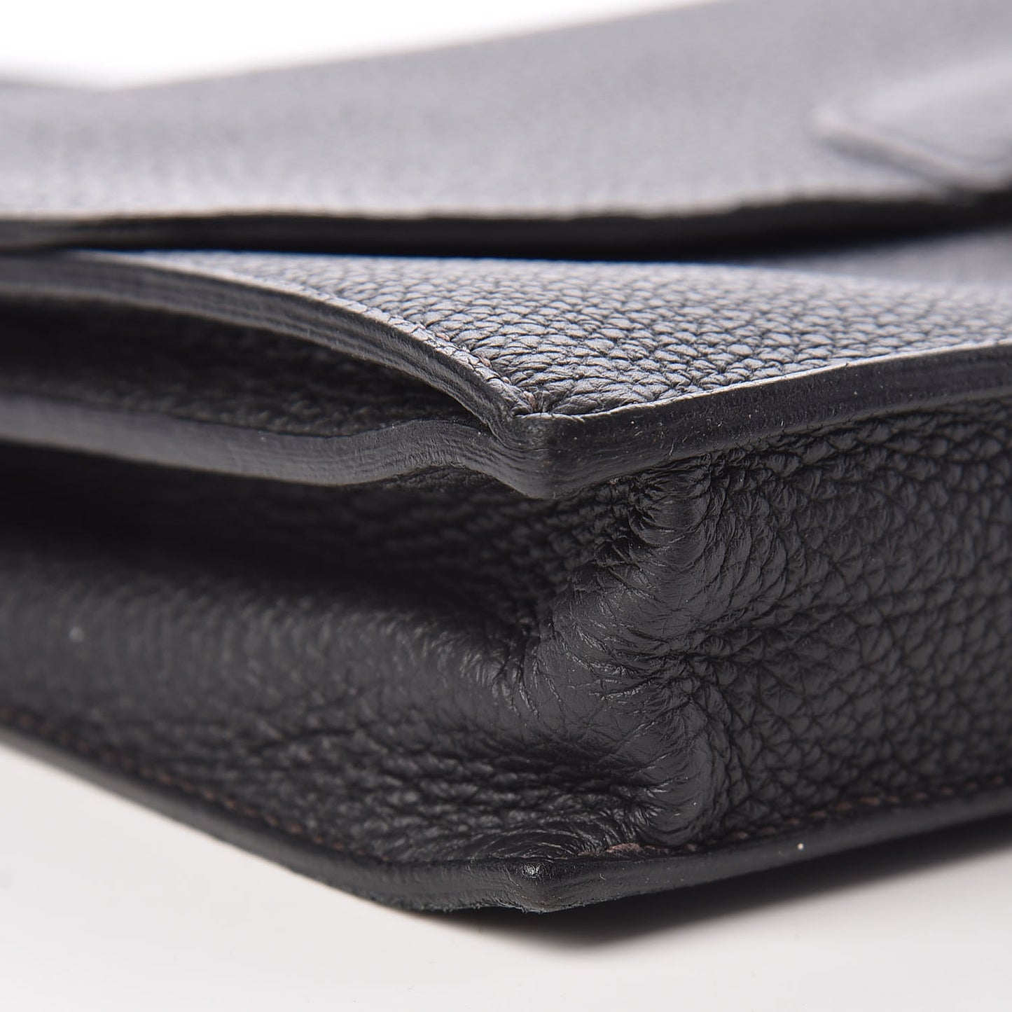 Togo Jet Clutch Black