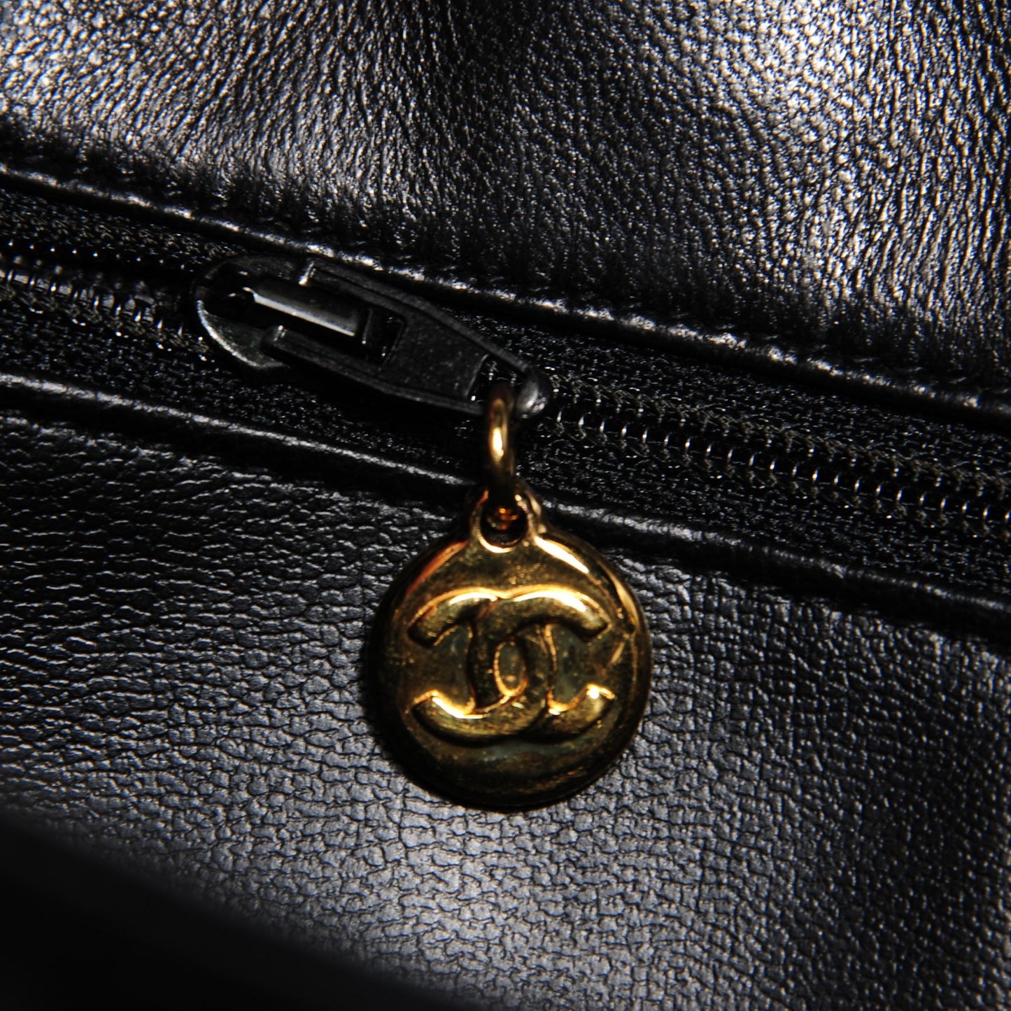 Lambskin Quilted Shoulder Bag Black