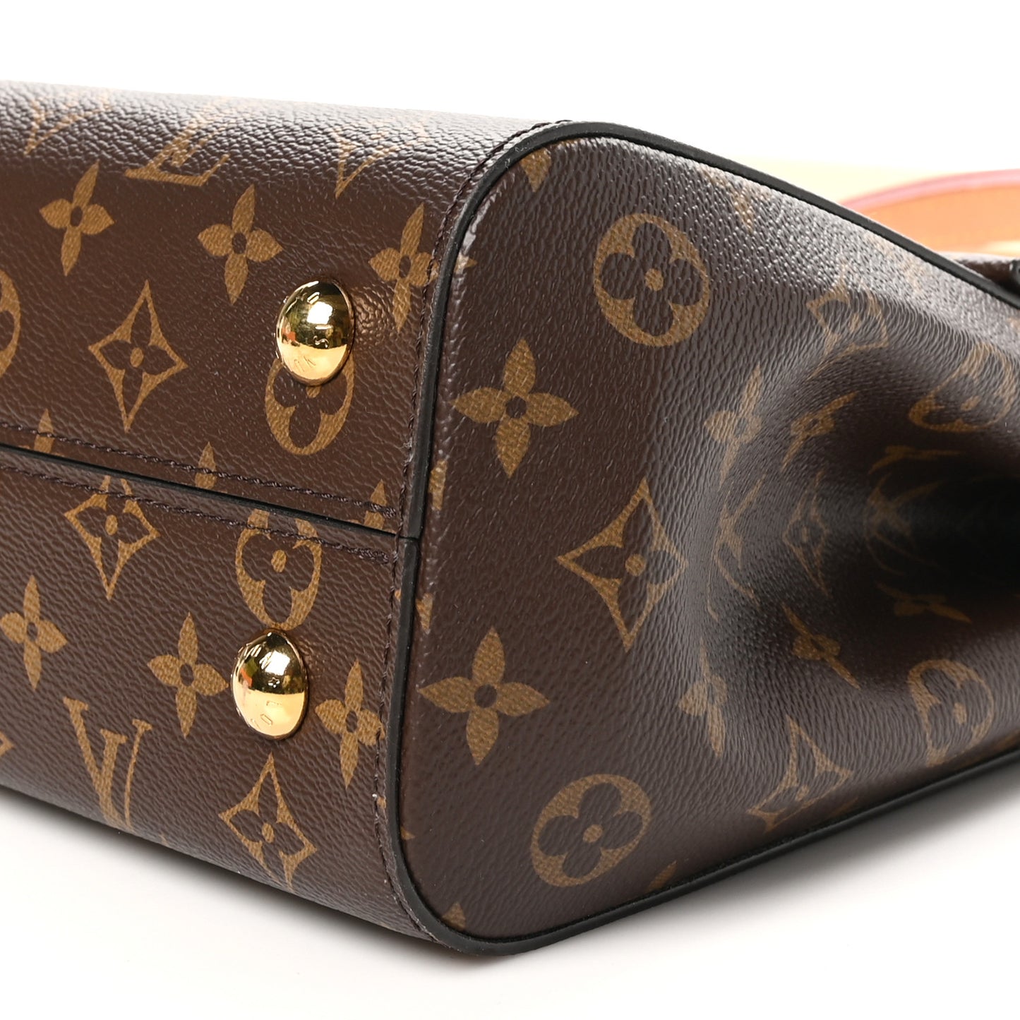 Monogram Cluny MM Papyrus Creme