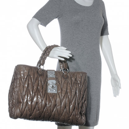 Miu Miu Leather Matelasse Tote Fumo 2 of 9