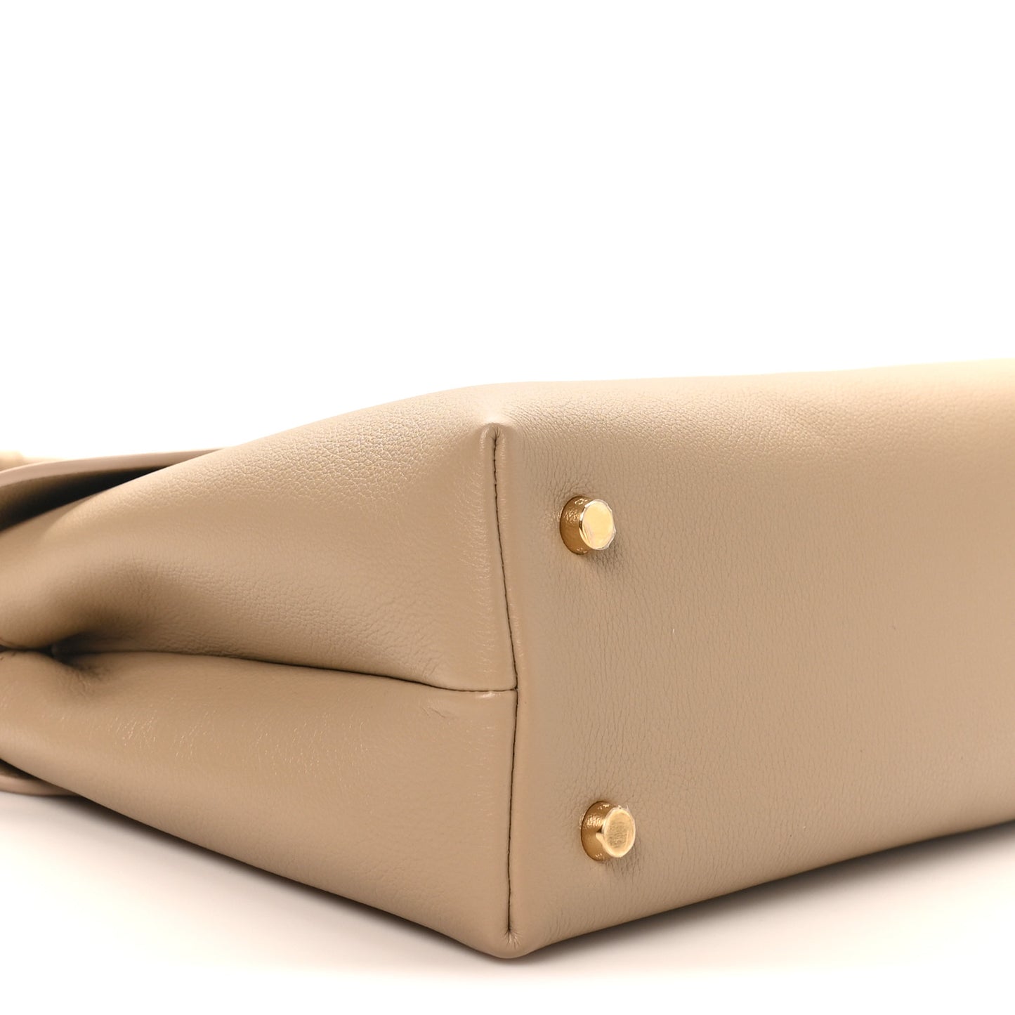 Supple Grained Calfskin Medium Nino Safari