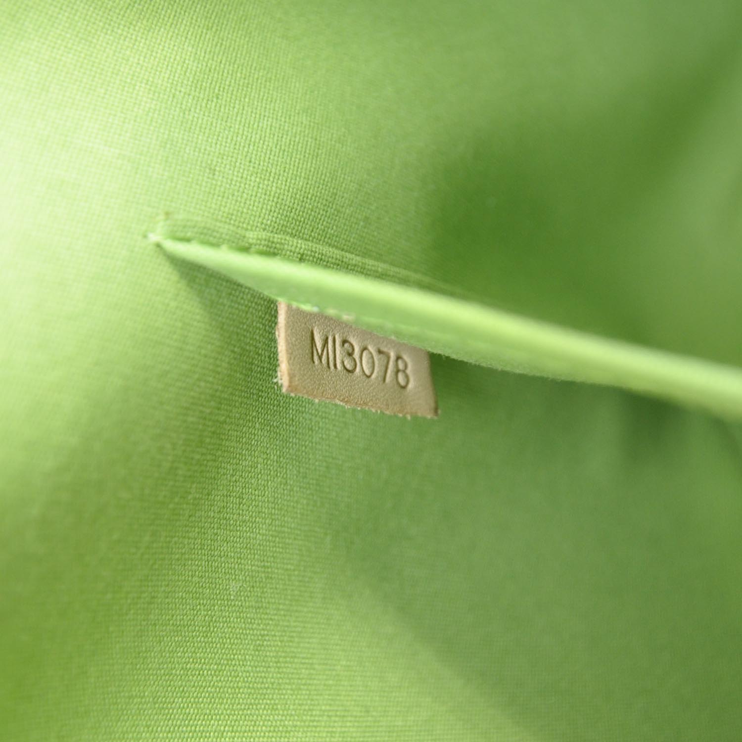 Louis Vuitton Vernis Alma MM Vert Tonic 9 of 9