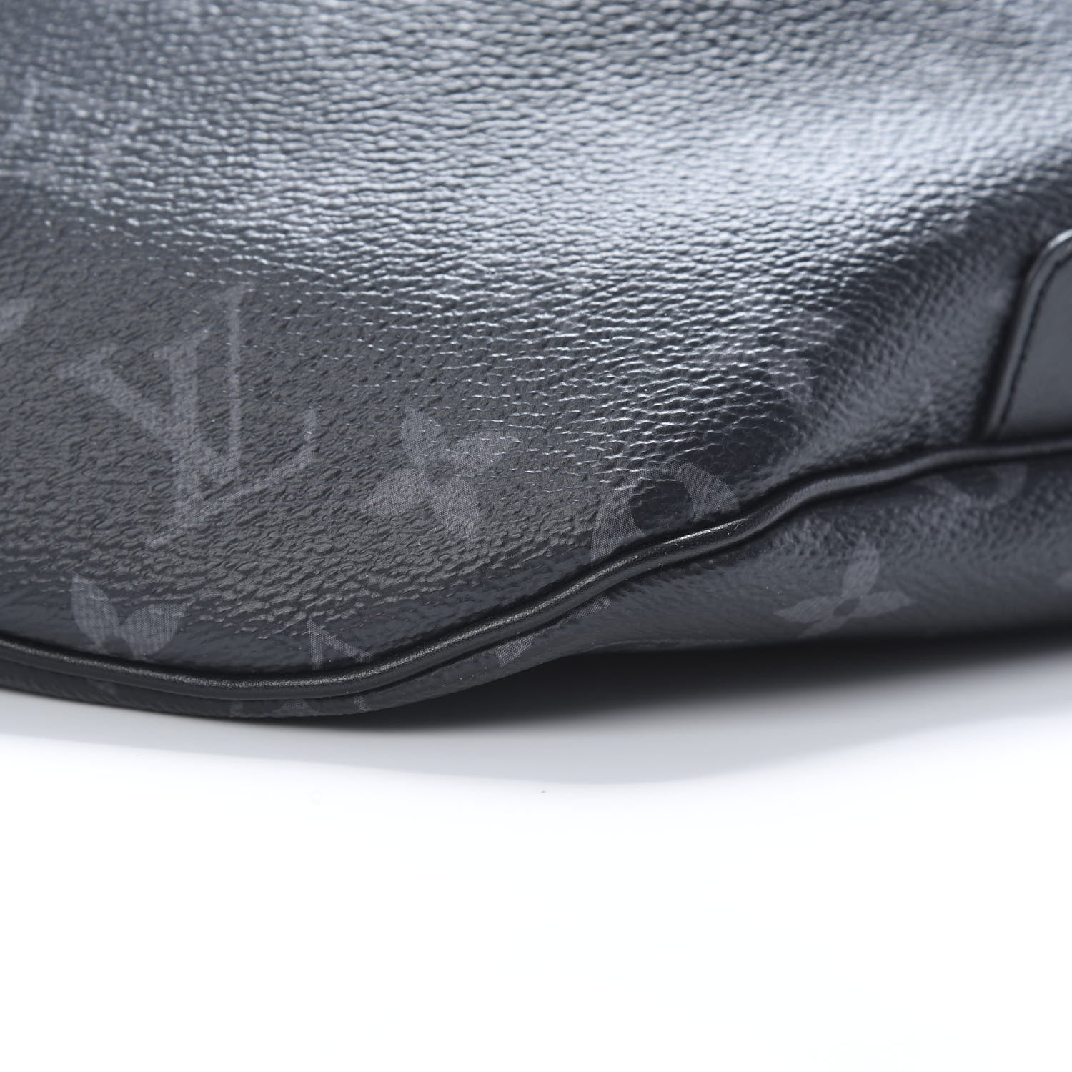 Louis Vuitton Monogram Eclipse Discovery Bumbag 9 of 11