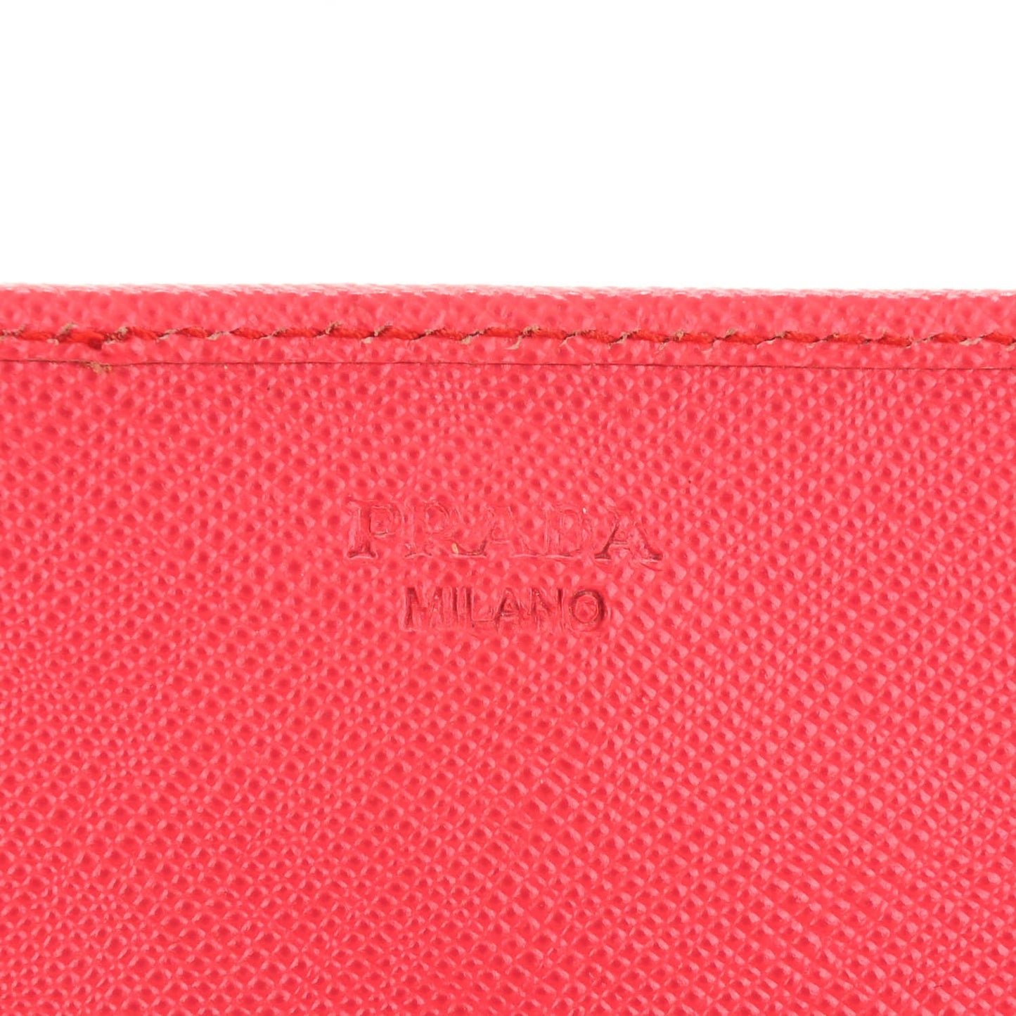 Saffiano Metal Oro Chain Wallet Peonia