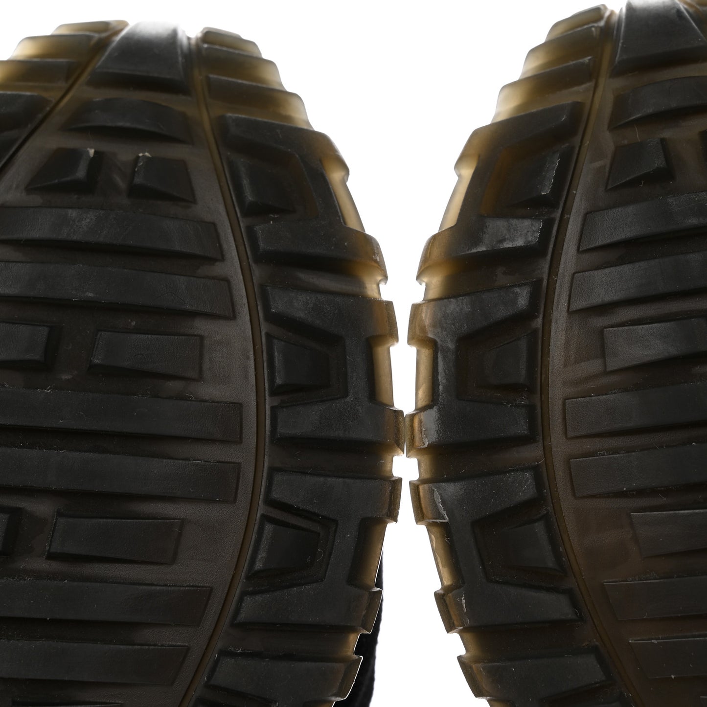 Suede Monogram Run Away Sneakers 36.5 Black