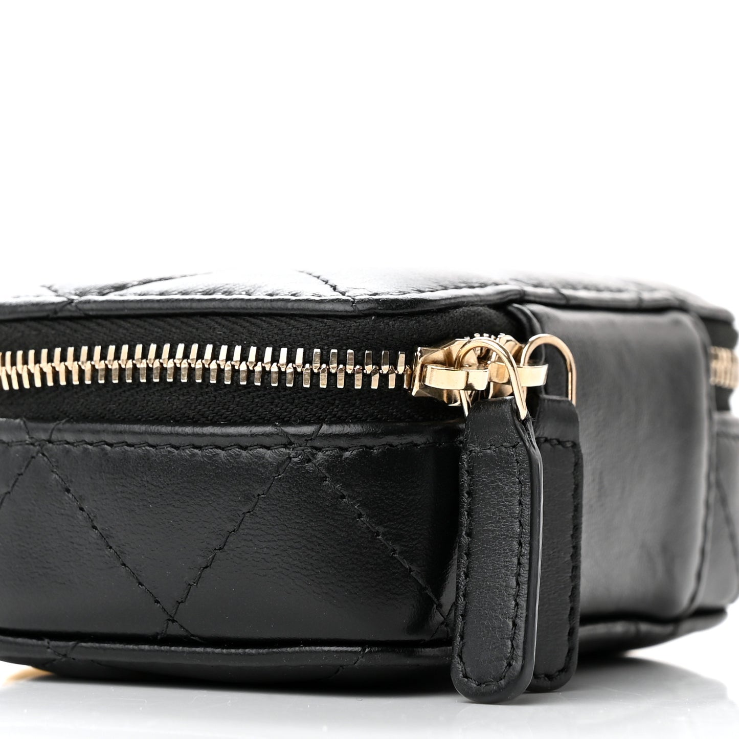 Lambskin Quilted Mini Lacquered Chain Clutch Black