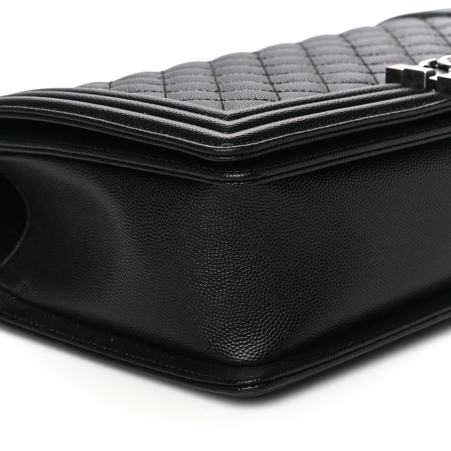Caviar Quilted New Medium Boy Flap Black