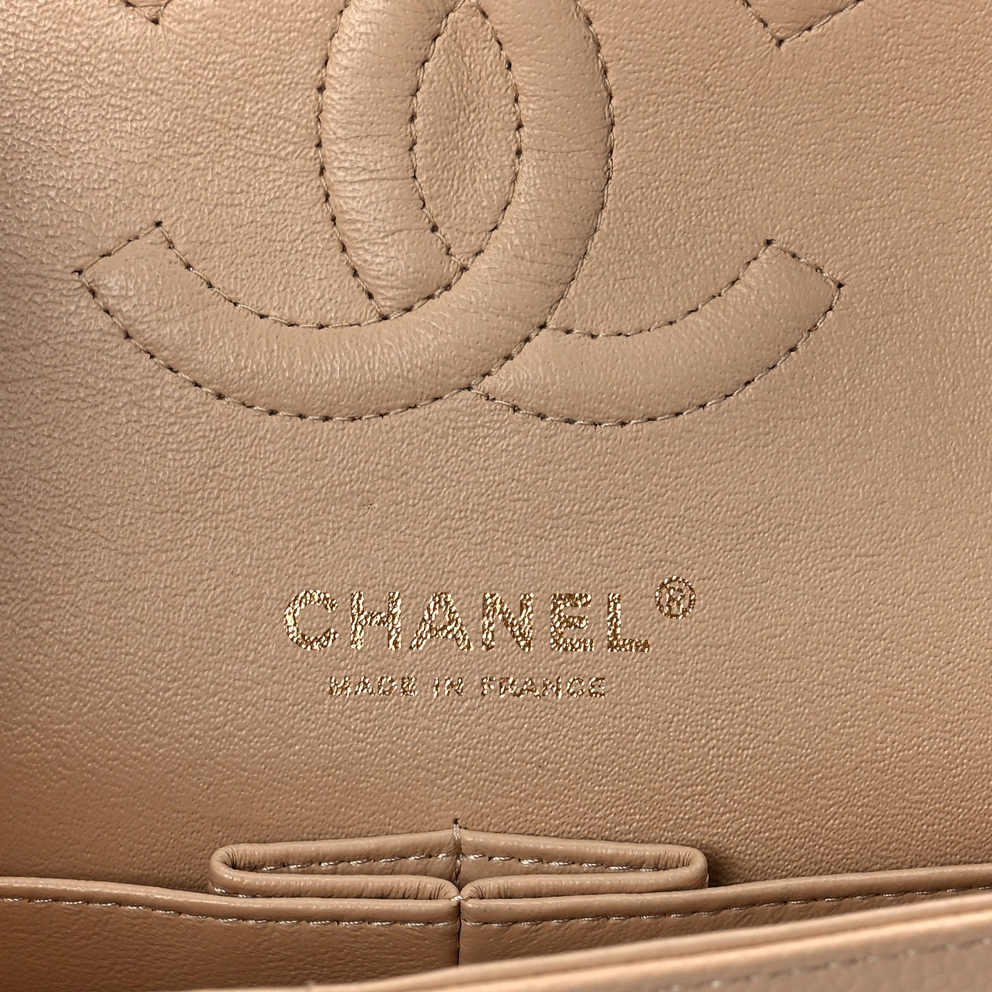 Caviar Quilted Medium Double Flap Beige Clair