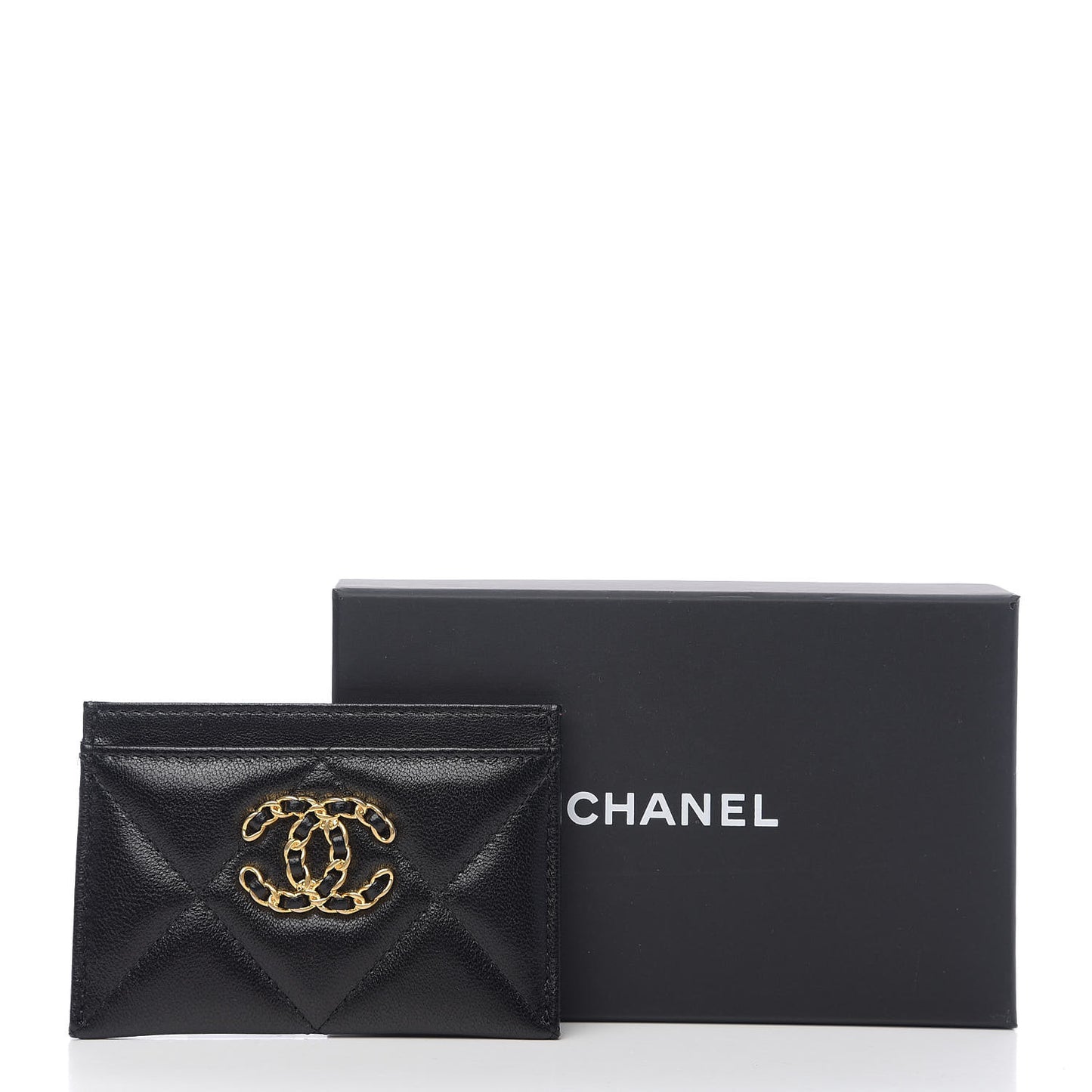 Shiny Goatskin Quilted Chanel 19 Card Holder Black