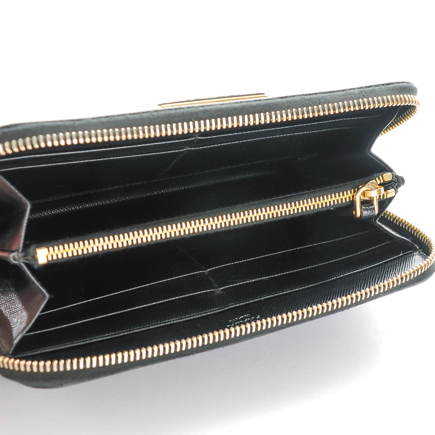 Saffiano Triangle Zip Around Wallet Nero Black