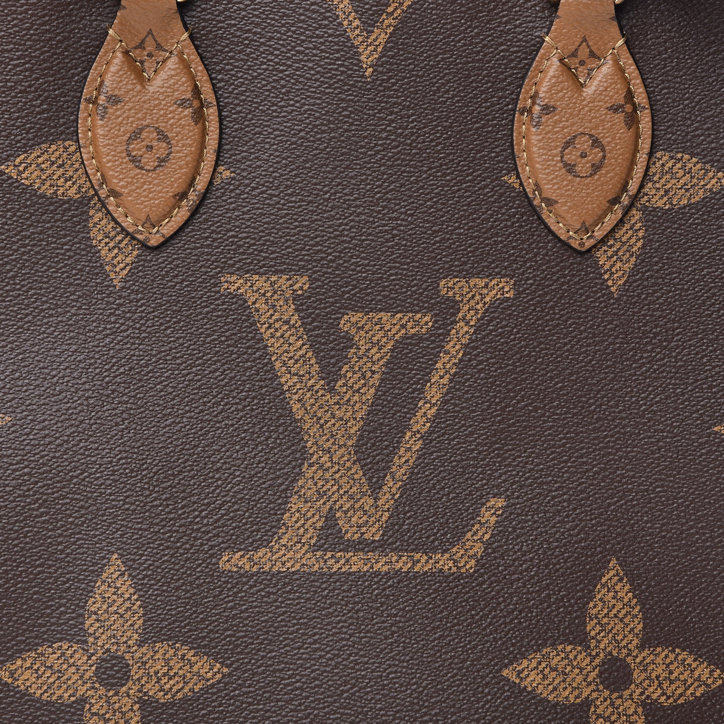 Reverse Monogram Giant Onthego MM