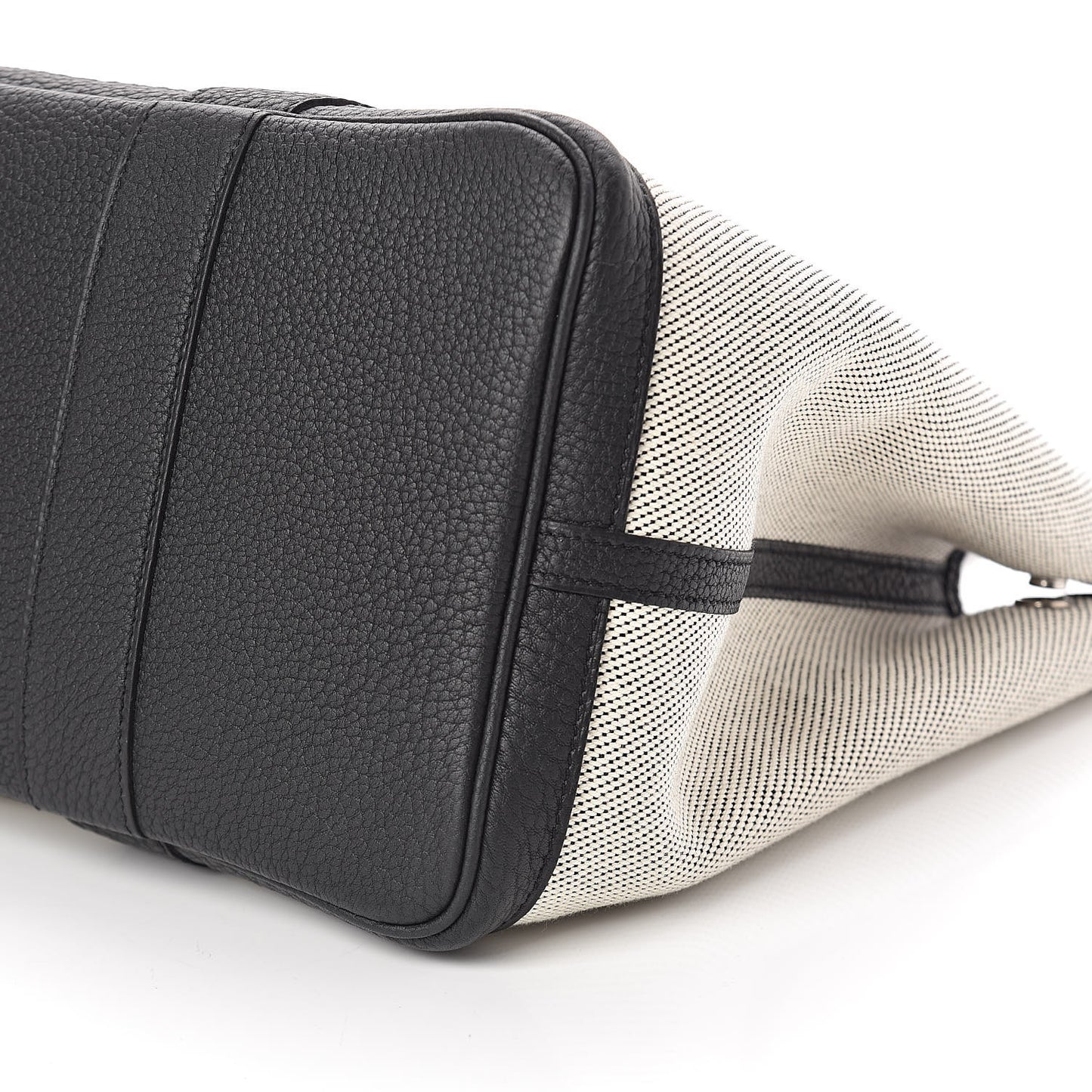 Twill H Negonda Garden Party 36 MM Tote Ecru Black